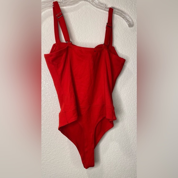 Haute Monde Bodysuit in Red - Picture 3 of 8